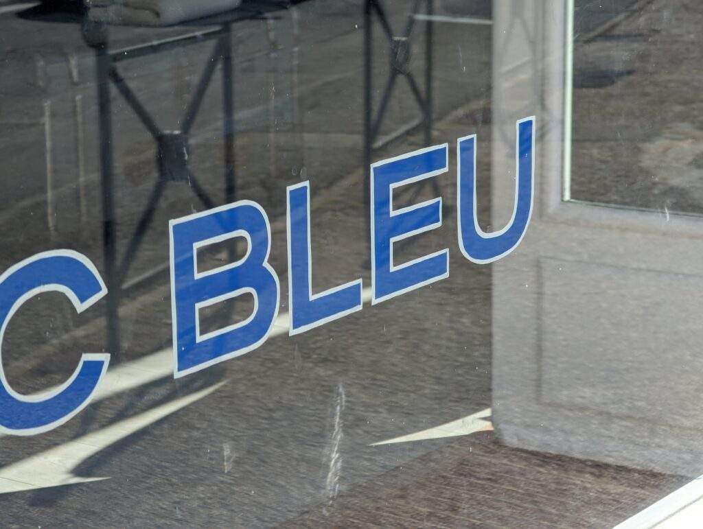 Lire la suite à propos de l’article Décoration de vitrine à Saint Tropez